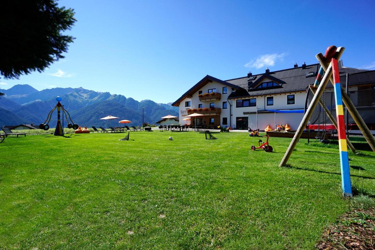 Apart-Hotel Dreisonnenhof Fiss Dış mekan fotoğraf