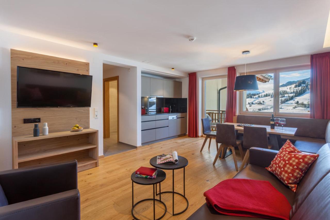 Apart-Hotel Dreisonnenhof Fiss Dış mekan fotoğraf