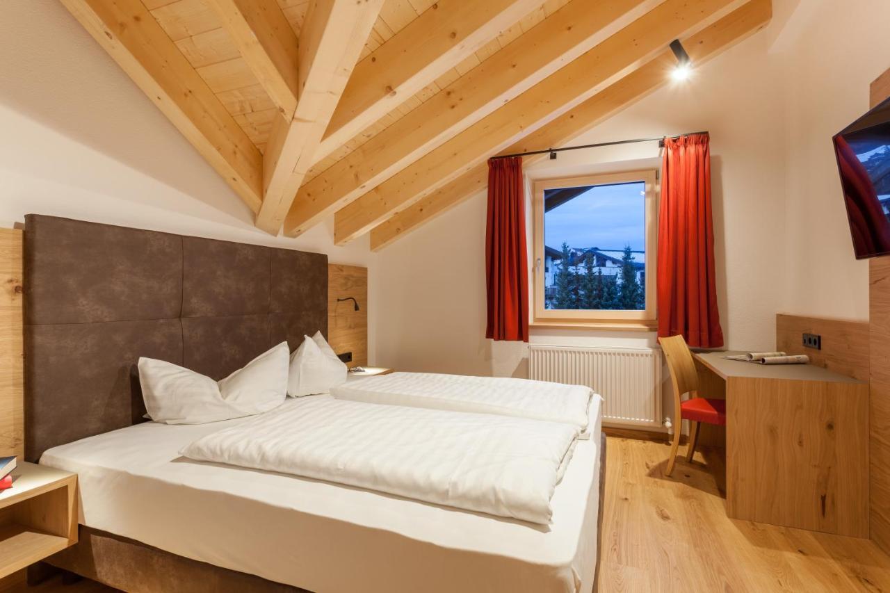 Apart-Hotel Dreisonnenhof Fiss Dış mekan fotoğraf